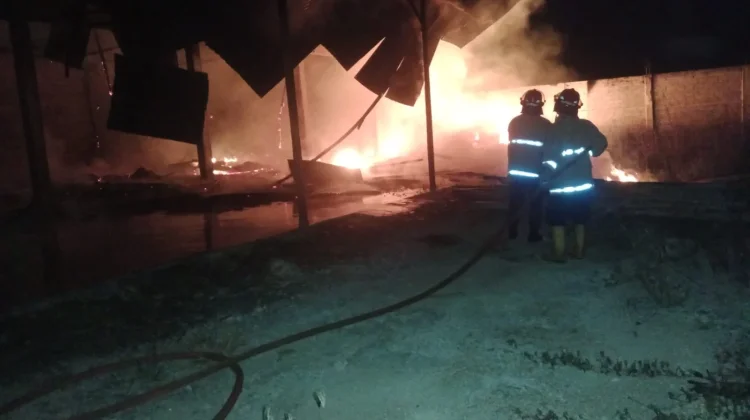 Gudang Safi Jaya Meubel terbakar, tidak ada korban jiwa
