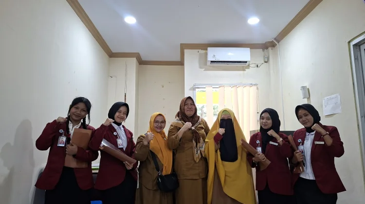 Siswa SMKN 1 Paguyaman Mulai PKL di Diskumperindag Provinsi Gorontalo
