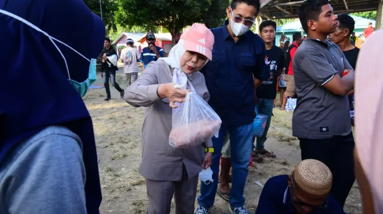 Pasar Murah Bersubsidi Ringankan Beban Warga Biluhu Barat