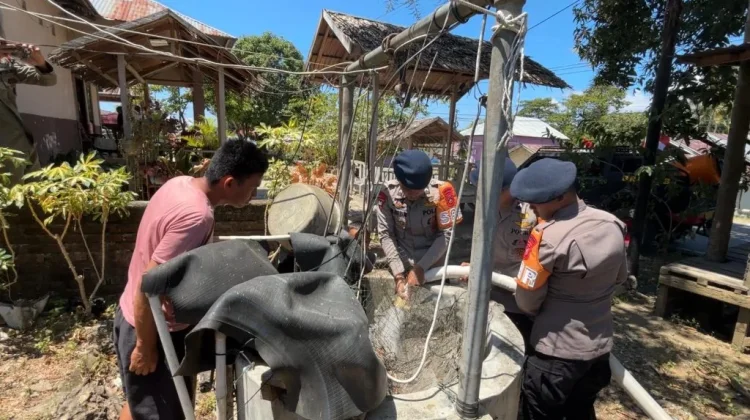 Brimob Polda Gorontalo Salurkan Air Bersih untuk Warga Terdampak Kekeringan