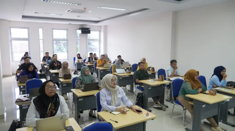 Pegawai Dilatih Mahir Berbahasa Indonesia untuk Tingkatkan Kualitas Komunikasi