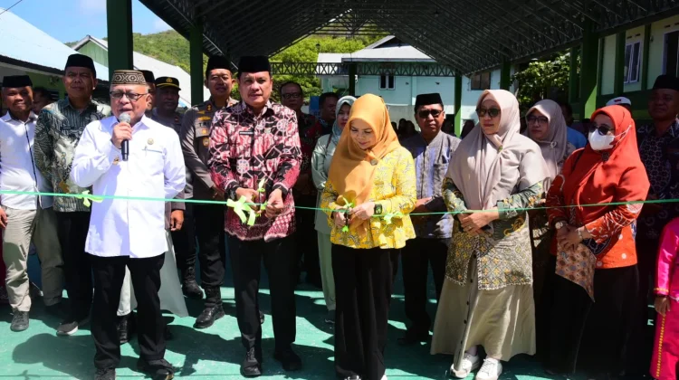 Wagub Idah Resmikan Gedung Pendidikan Bahrul Ulum Batudaa Pantai