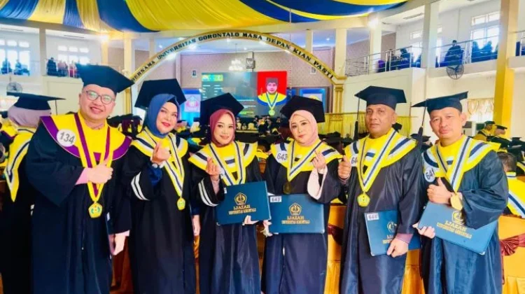 8 ASN Dinkes P2KB Gorontalo Diwisuda, Kadis Dorong Peningkatan Kompetensi SDM