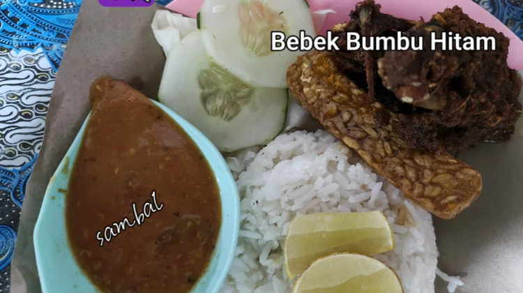 Bebek Bumbu Hitam,Kuliner Lezat Harga Bersahabat