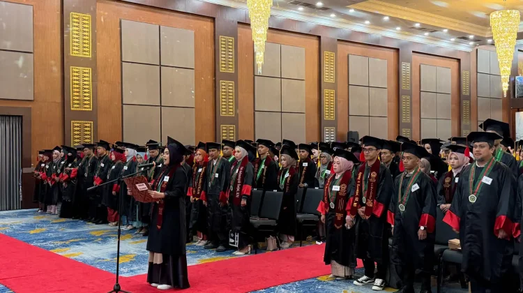 Kukuhkan 536 Wisudawan, UIN Sultan Amai Gorontalo Didorong Terus Berkembang