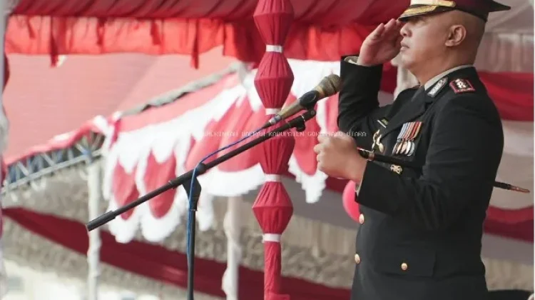 Upacara Penurunan Bendera HUT ke-81 RI Berlangsung Khidmat