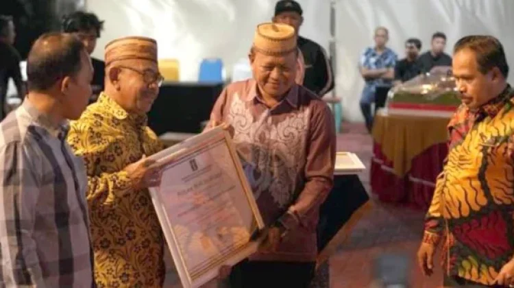 PohuPohuwato Raih Dua Penghargaan Bidang Hukum