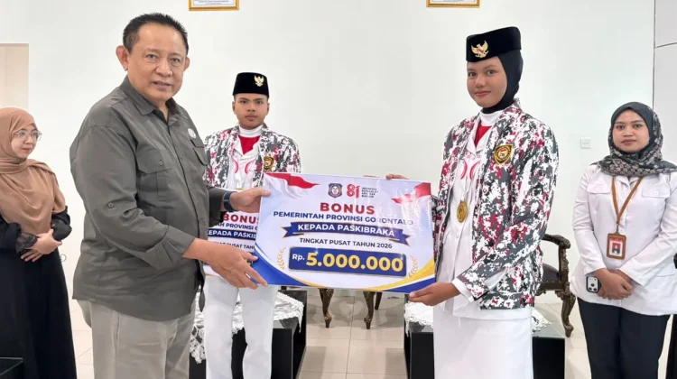 Gubernur Gorontalo Apresiasi Dua Paskibraka Nasional, Beri Bonus Rp5 Juta