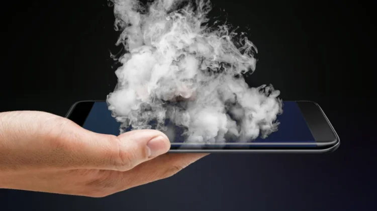 Memilih Casing Tepat untuk Meredam Panas Handphone
