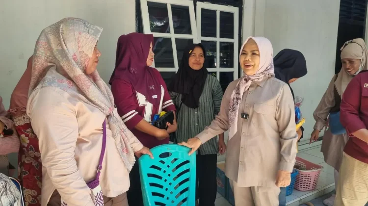 Penerima Bantuan UMKM Diminta Serius Kembangkan Usaha