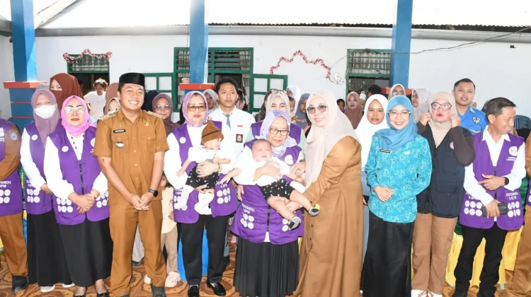 TP Posyandu Gorontalo Salurkan Susu dan Goodybag bagi Anak-Anak