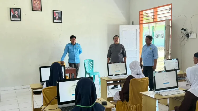 Tinjau Pelaksanaan Olimpiade Madrasah 2026, Kemenag Kabgor Sasar Lima Sekolah