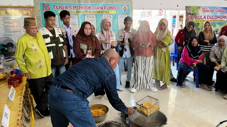 Mahasiswa KKN-T UNG Dorong Hilirisasi Jagung di Desa Huntu