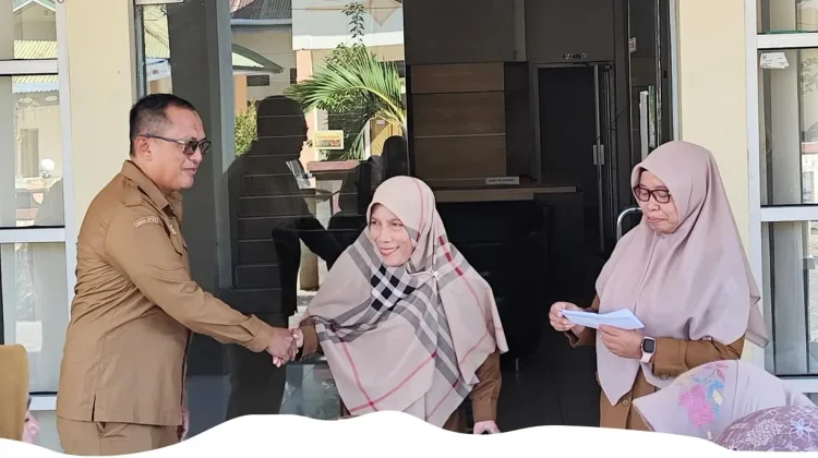 Pegawai Balintan Berdisiplin Tinggi Terima Reward, Jadi Panutan
