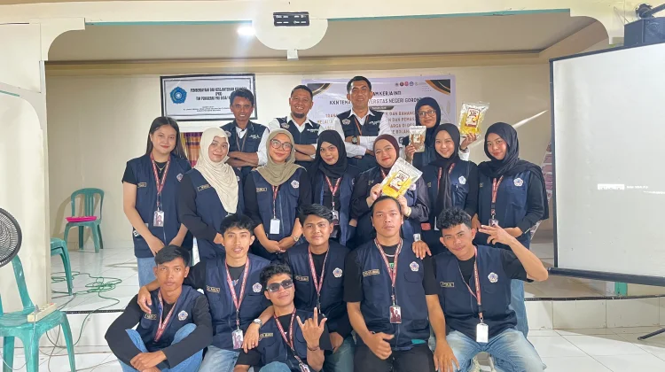 Mahasiswa KKNT UNG Desa Lonuo Dorong UMKM Naik Kelas
