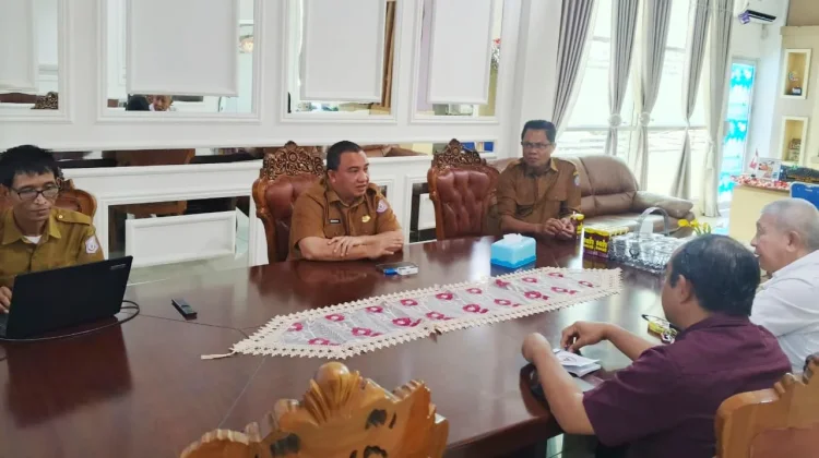 Tenaga Ahli DPR Temui Kadinsosdukcapil Gorontalo Bahas DTSEN