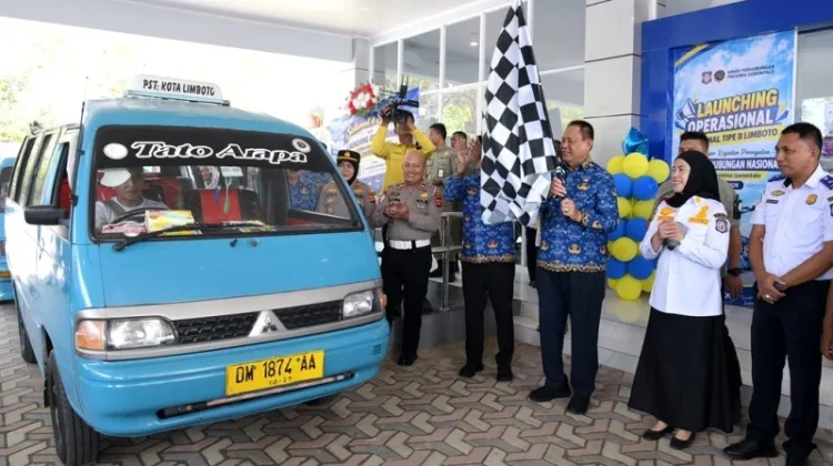 Resmikan Operasional Terminal Limboto, Gusnar: Tolong Jaga dan Rawat