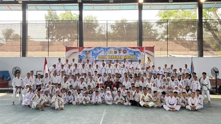 Institut Karate Do Nasional Gorontalo Gelar Ujian Kenaikan Tingkat