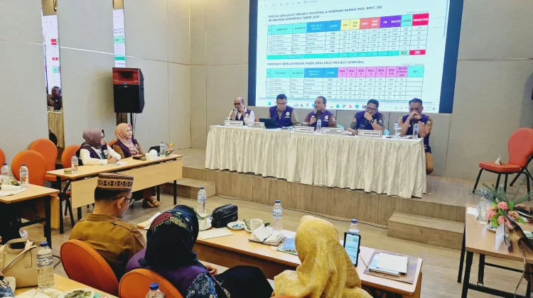 Reflin Buata Tekankan Peran Kader dalam Pemenuhan SPM Sosial di Desa