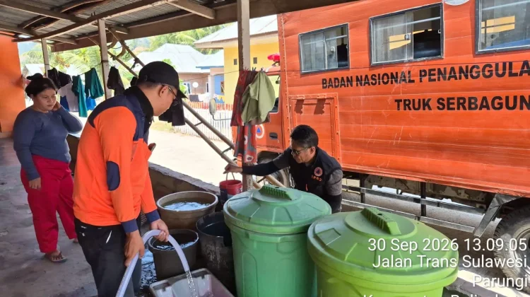 BPBD Gorontalo Salurkan 20 Ribu Liter Air Bersih ke Parungi