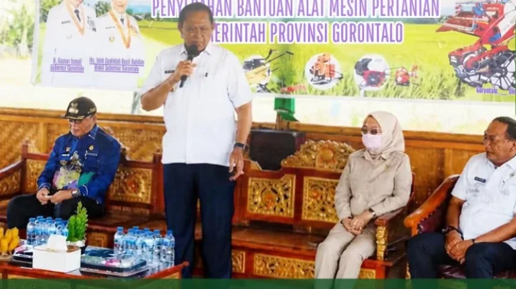 BRMP Gorontalo Serahkan 41 Unit Alsintan kepada Petani
