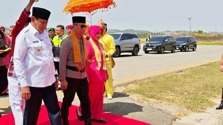 Kapolda Gorontalo Baru Diterima Secara Adat Mopotilolo