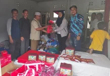 Dinsos Dukcapil Salurkan Bantuan Korban Kebakaran