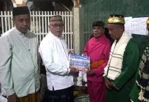 Pegawai Syar'i dan Tokoh Adat di Telaga Jaya Terima Insentif