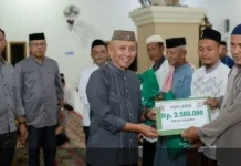 Wabup Pohuwato Tarawih di Lemito