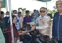 Pemkab Gorontalo Subsidi 55 Persen Harga Bahan Pokok di Pasar Murah