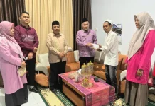 Kemenag-Baznas Kabgor Serahkan Bantuan Program Dai di Wilayah 3T
