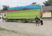 Kapolda Gorontalo Turun Tangan Langsung Amankan Truk ODOL