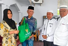 BAZNAS Gorontalo dan IPHI Salurkan Bantuan untuk Warga Kurang Mampu di Hutabohu