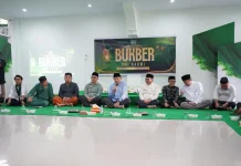 Gubernur Gusnar Ajak Perkuat Silaturahmi di Bukber KAHMI