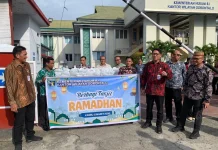 Kanwil Kemenkum Gorontalo Berbagi Takjil, Tebar Kepedulian di Bulan Ramadan