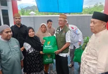 PMI dan BAZNAS Gorontalo Salurkan Bantuan Bagi Puluhan Kaum Dhuafa