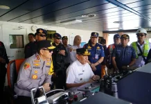 Kapolda dan Gubernur Gorontalo Tinjau Kesiapan Mudik di Pelabuhan