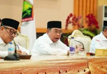 Walikota Gorontalo Instruksikan Camat Evaluasi Kinerja Lurah