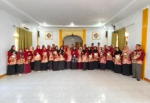 Kemenag Kota Gorontalo Serahkan SK Kenaikan Pangkat dan Pensiun ASN