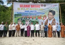 Wamen Transmigrasi Kunjungi Pulau Duyonumo Gorontalo Utara