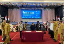 Gubernur Gusnar Ismail Ingatkan Dampak Geopolitik Global pada RKPD 2027