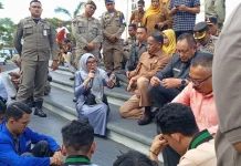 DPRD Bahas Honorer, Bansos, dan Desakan Hapus Status Guru Kontrak