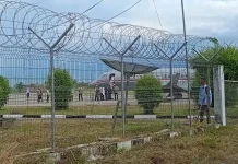 Presiden Prabowo Tiba di Gorontalo, Disambut Adat Mopotilolo