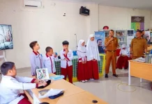 Siswa SD Islam Al Hijrah Outing Class di Perpustakaan HB Jassin
