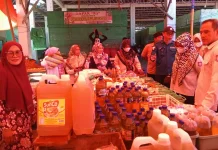 Dinas Kumperindag Gorontalo Inspeksi Ketersediaan Minyakita