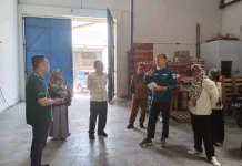 Kunjungi Pelaku Usaha, Diskumperindag Gorontalo Lakukan Binwas