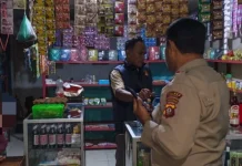 Polsek Mootilango Sita Puluhan Liter Cap Tikus dari Warung Warga