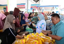 Pasar Murah Bersubsidi Ringankan Beban Warga Taluditi