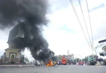 Blokade Sopir Truk Kontainer Lumpuhkan Simpang Lima Telaga Gorontalo