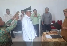 Bupati Pohuwato Lantik Tahir Ibura Jadi Pj Kades Buhu Jaya